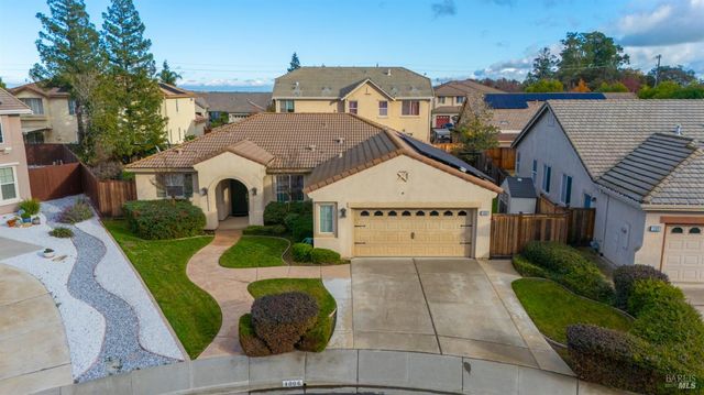 1006 Champion Pl, Vacaville, CA 95687