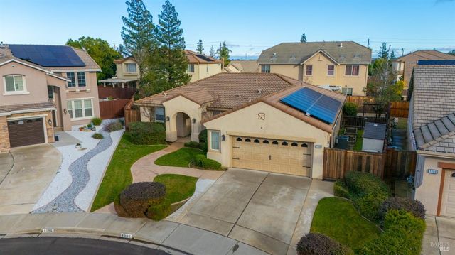 1006 Champion Pl, Vacaville, CA 95687