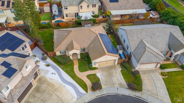 1006 Champion Pl, Vacaville, CA 95687