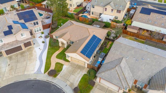 1006 Champion Pl, Vacaville, CA 95687