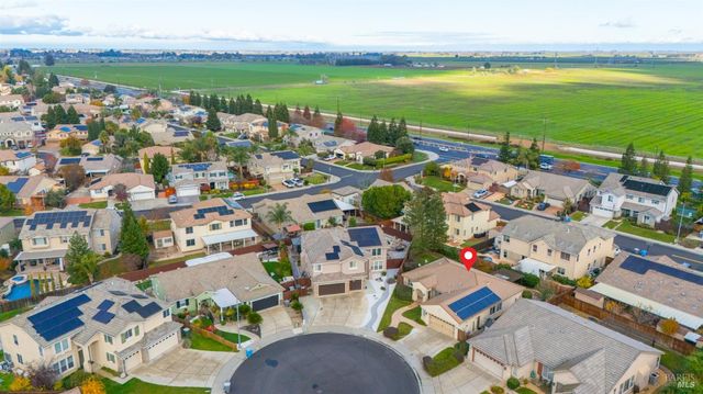 1006 Champion Pl, Vacaville, CA 95687