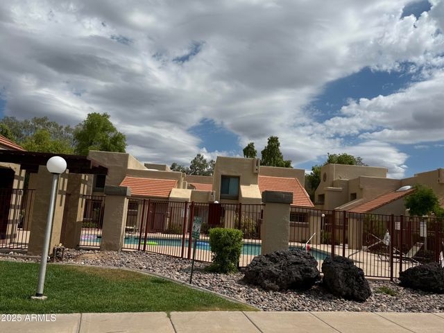 1406 W EMERALD Avenue 118, Mesa, AZ 85202