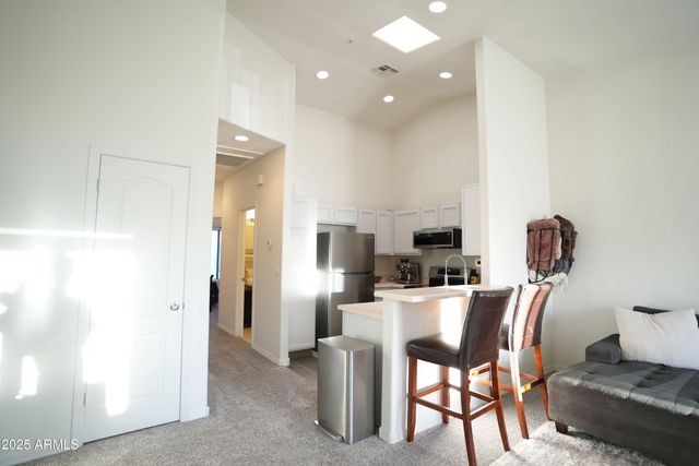 1406 W EMERALD Avenue 118, Mesa, AZ 85202