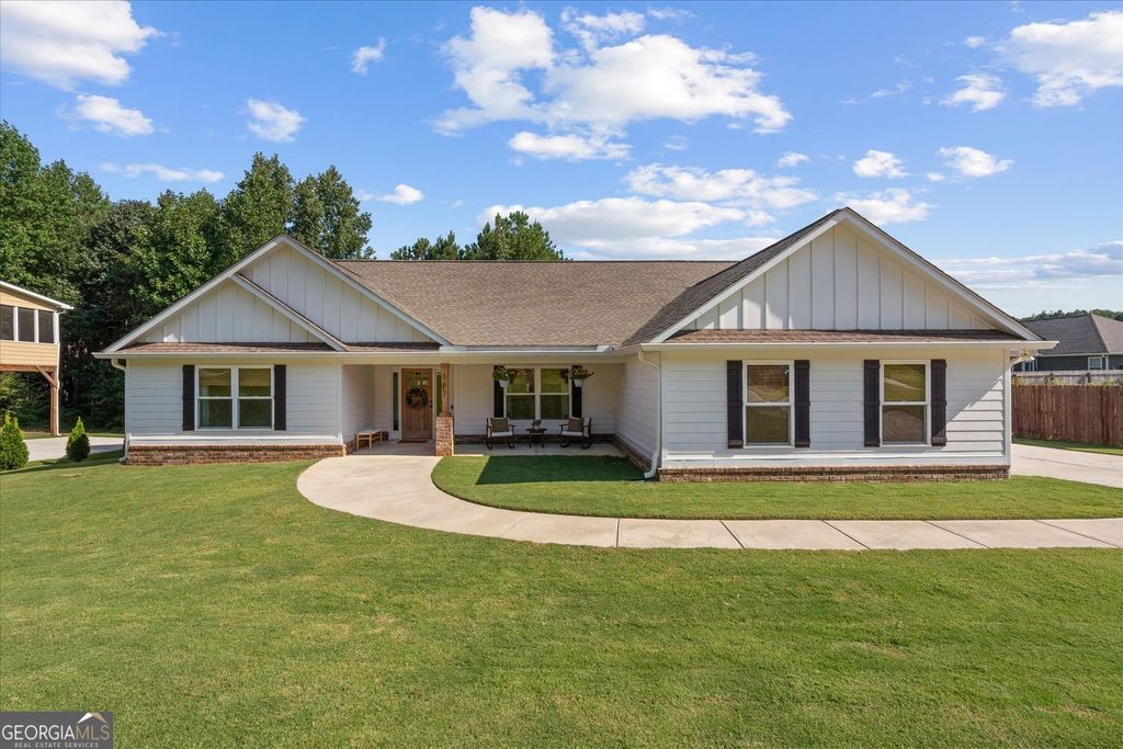 167 Lawrence Drive, Villa Rica, GA 30180