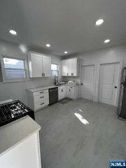 162 Tremont Avenue 2, East Orange, NJ 07018