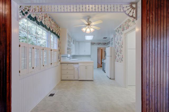 1871 El Camino Dr, Turlock, CA 95380