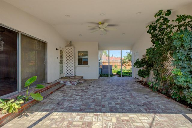 1871 El Camino Dr, Turlock, CA 95380