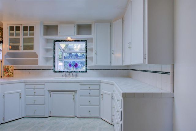 1871 El Camino Dr, Turlock, CA 95380