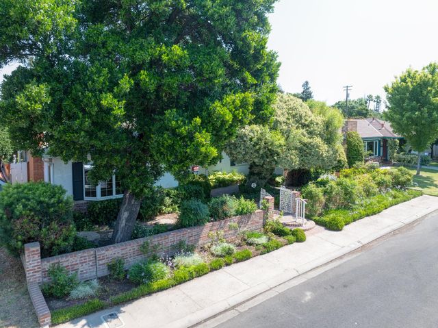 1871 El Camino Dr, Turlock, CA 95380