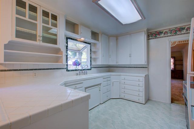 1871 El Camino Dr, Turlock, CA 95380
