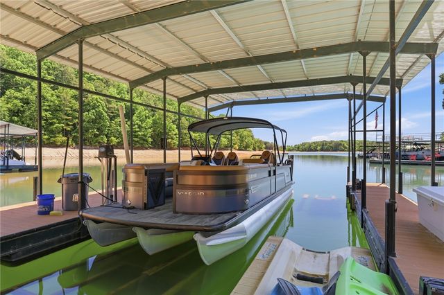 112 Gates Cove Drive, Fair Play, SC 29643