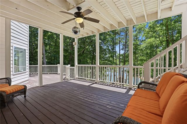 112 Gates Cove Drive, Fair Play, SC 29643