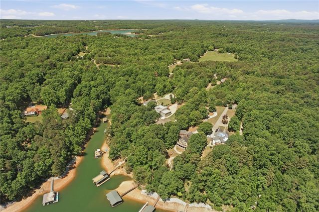 112 Gates Cove Drive, Fair Play, SC 29643