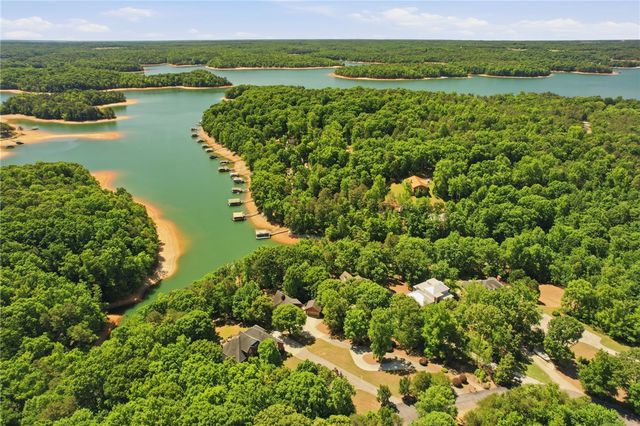 112 Gates Cove Drive, Fair Play, SC 29643