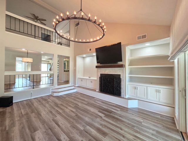 24 Fairway Woods Circle, Maumelle, AR 72113