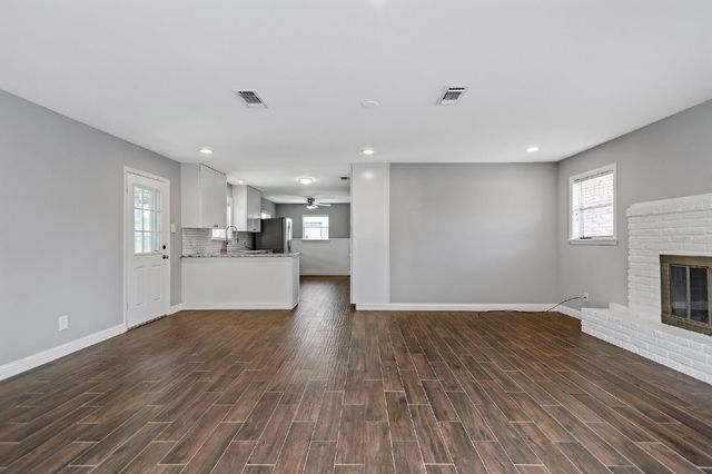 1719 Longhorn Drive, Houston, TX 77080
