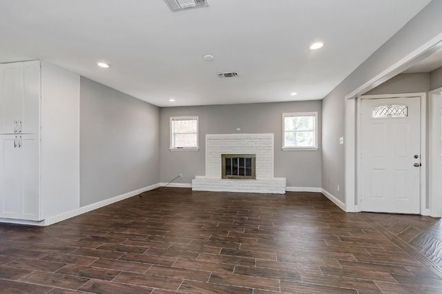 1719 Longhorn Drive, Houston, TX 77080