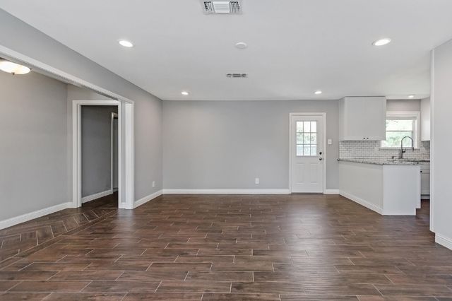 1719 Longhorn Drive, Houston, TX 77080