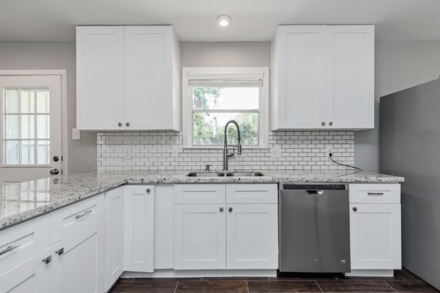 1719 Longhorn Drive, Houston, TX 77080