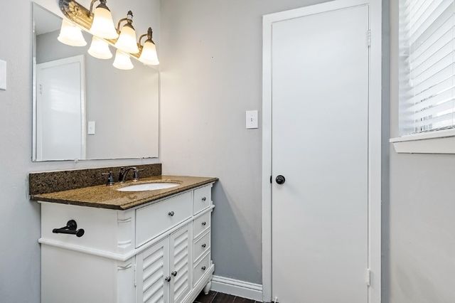 1719 Longhorn Drive, Houston, TX 77080