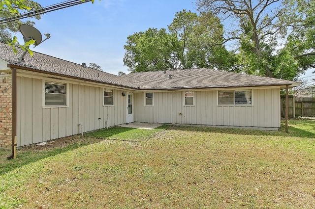 1719 Longhorn Drive, Houston, TX 77080