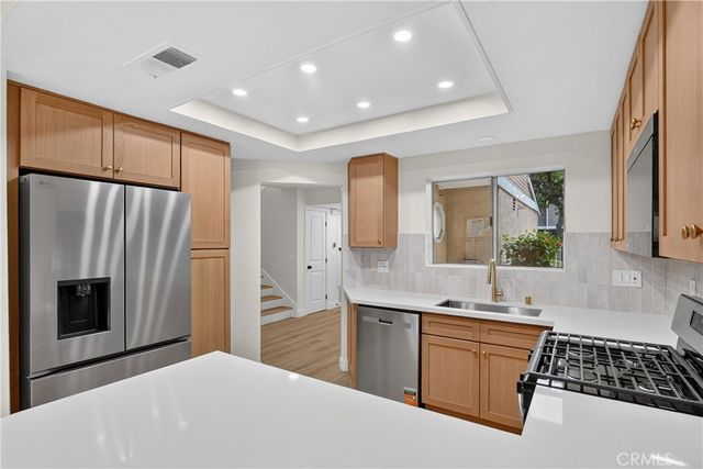 20 Rosewood, Aliso Viejo, CA 92656