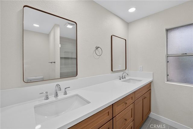20 Rosewood, Aliso Viejo, CA 92656