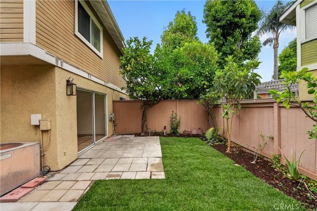 20 Rosewood, Aliso Viejo, CA 92656