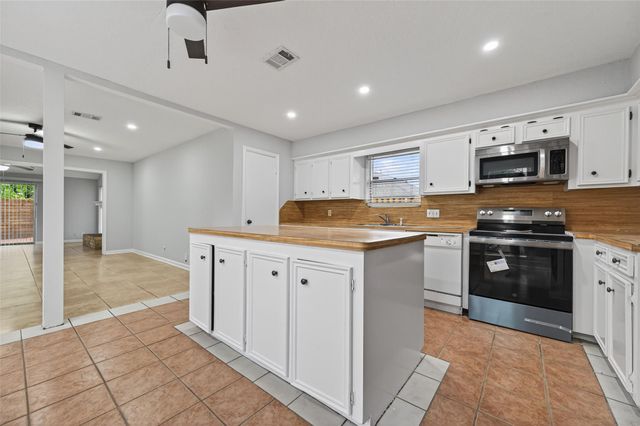 6102 Crakston Street, Houston, TX 77084