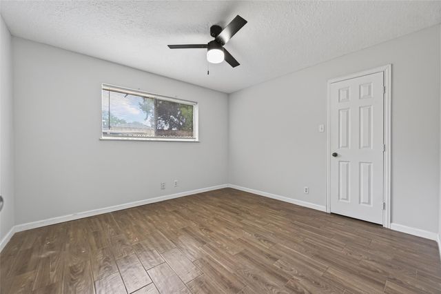 6102 Crakston Street, Houston, TX 77084