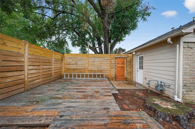 6102 Crakston Street, Houston, TX 77084