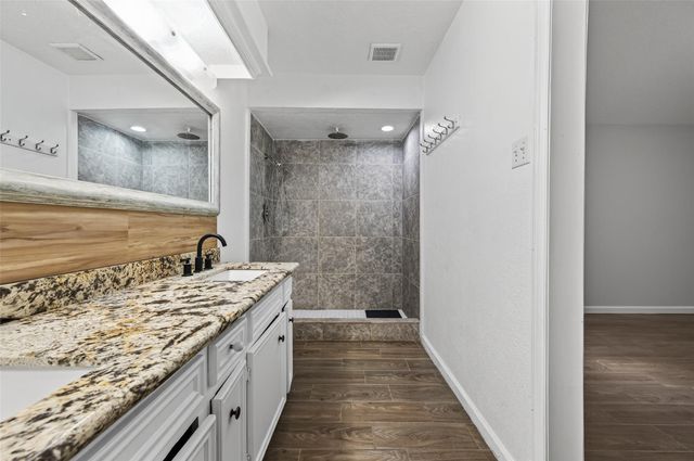 6102 Crakston Street, Houston, TX 77084