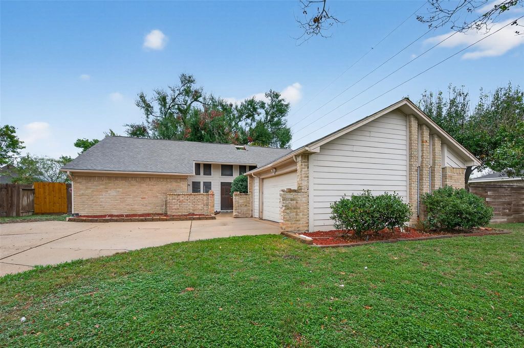 6102 Crakston Street, Houston, TX 77084