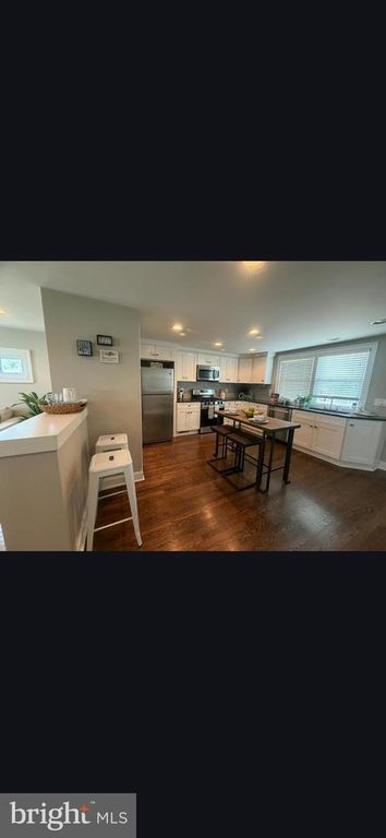 Image 10 of property listing at 615 47TH ST, Baltimore, MD 21224