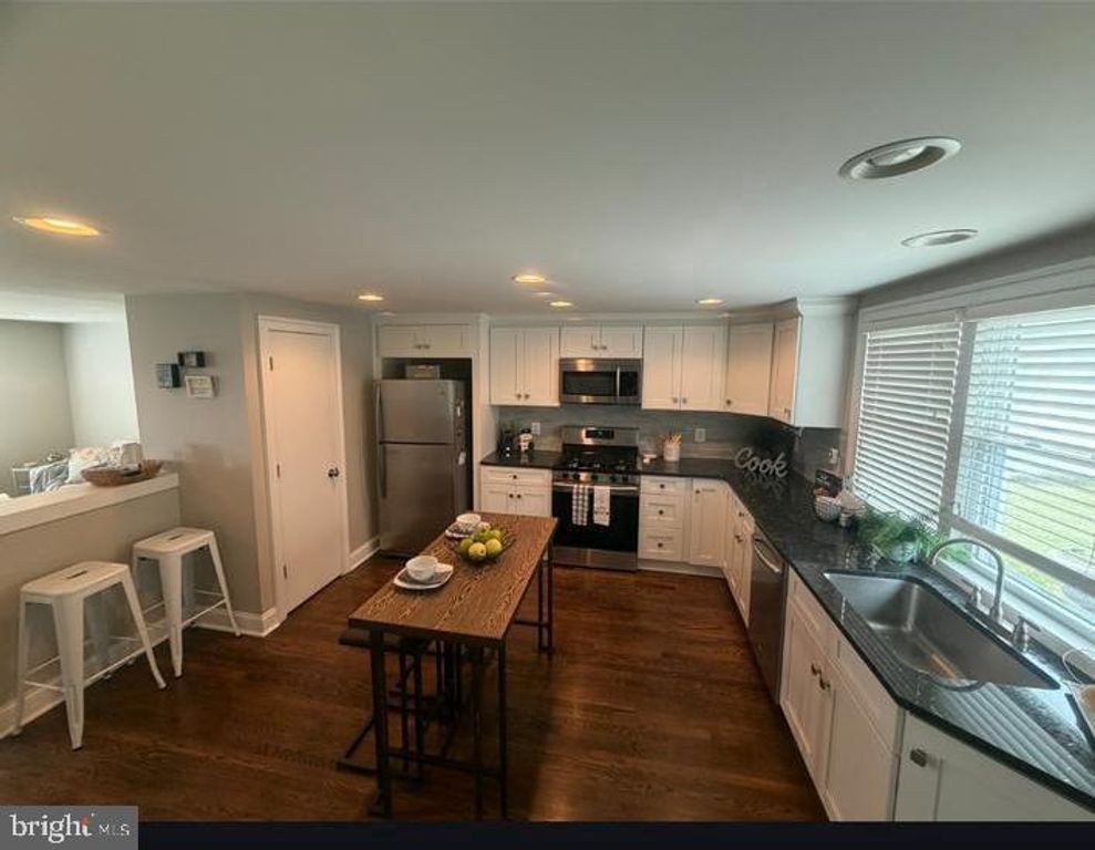 Image 16 of property listing at 615 47TH ST, Baltimore, MD 21224