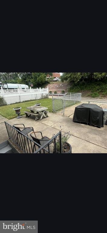 Image 6 of property listing at 615 47TH ST, Baltimore, MD 21224