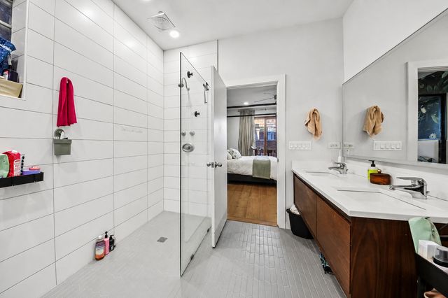1050 N MARSHFIELD Avenue 1, Chicago, IL 60622