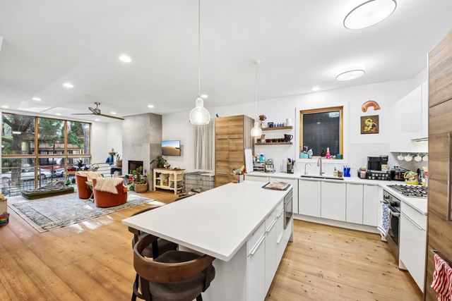 1050 N MARSHFIELD Avenue 1, Chicago, IL 60622