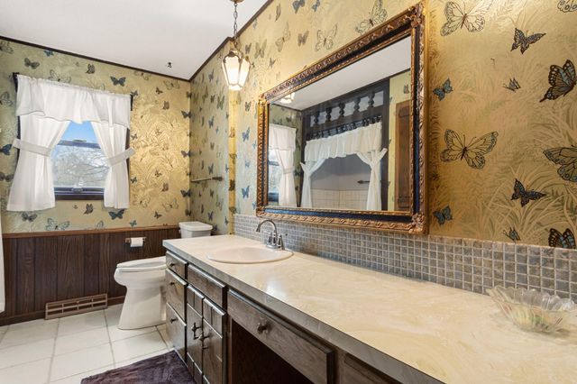 15017 Stevens Avenue, Burnsville, MN 55306