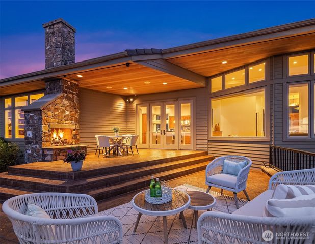 3052 NE Harrison Street, Issaquah, WA 98029