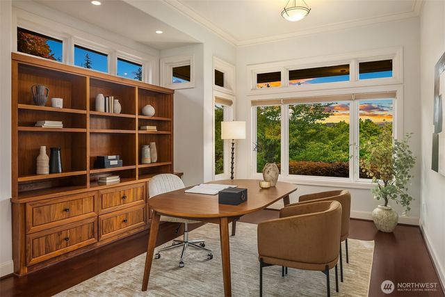 3052 NE Harrison Street, Issaquah, WA 98029