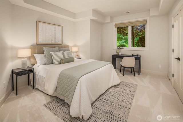 3052 NE Harrison Street, Issaquah, WA 98029