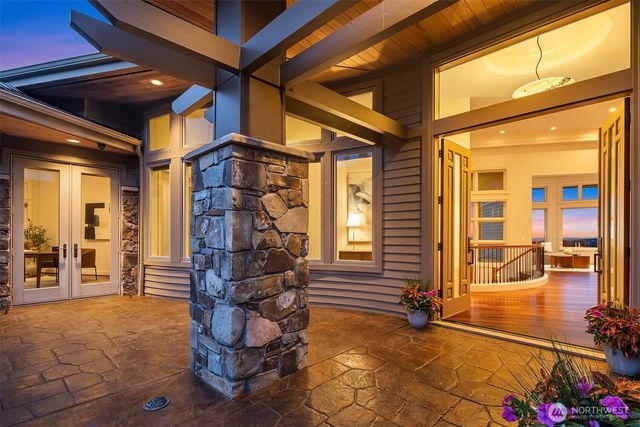3052 NE Harrison Street, Issaquah, WA 98029