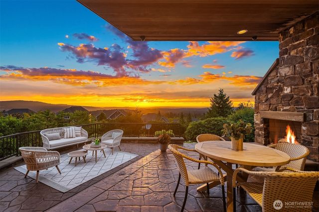 3052 NE Harrison Street, Issaquah, WA 98029