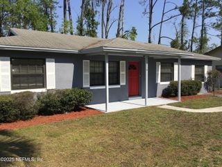 718 PERRYMAN Lane W, Jacksonville, FL 32221