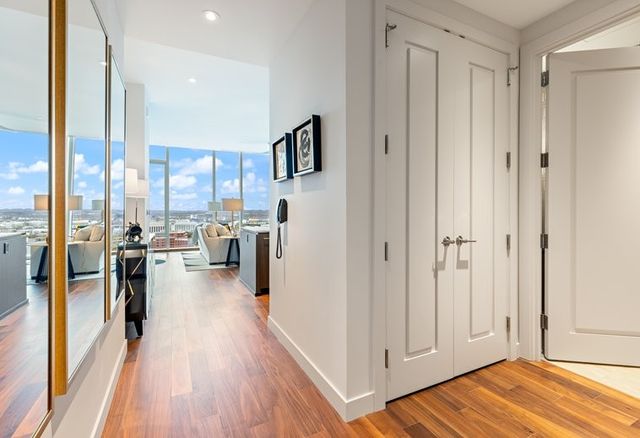 160 2nd Ave S Apt 2205, Nashville, TN 37201