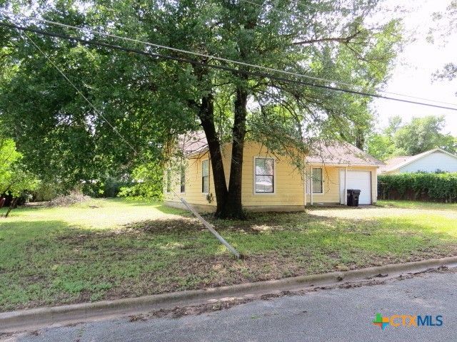 313 Mary Street, Rockdale, TX 76567