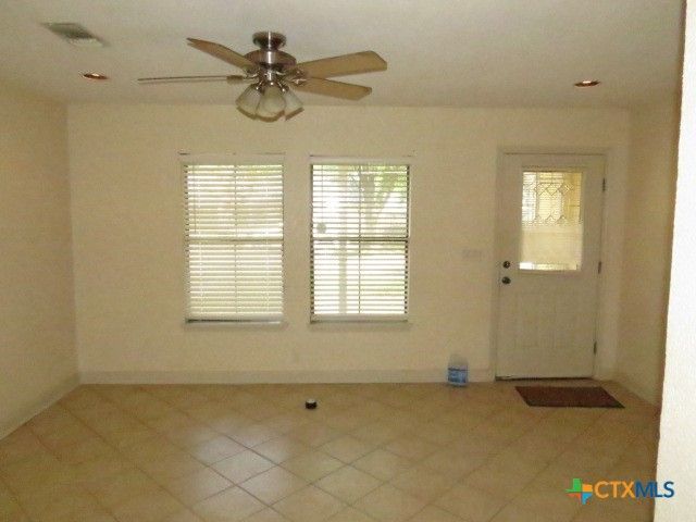 313 Mary Street, Rockdale, TX 76567