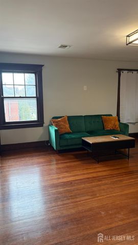 25 Mountain Avenue, North Plainfield, NJ 07060