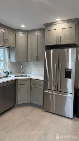 25 Mountain Avenue, North Plainfield, NJ 07060